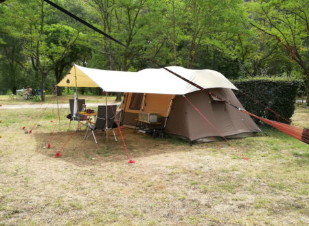 Emplacements Grandeur Nature | Camping La Turelure 3 étoiles Ardèche